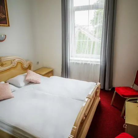 Hotel Dejmalik 3*