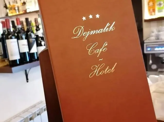Dejmalik Hotel